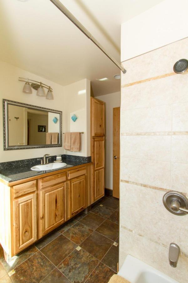 Eagle River Eagle Peak Guesthouse מראה חיצוני תמונה