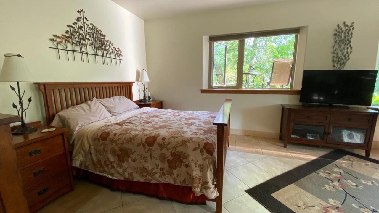 Eagle River Eagle Peak Guesthouse מראה חיצוני תמונה