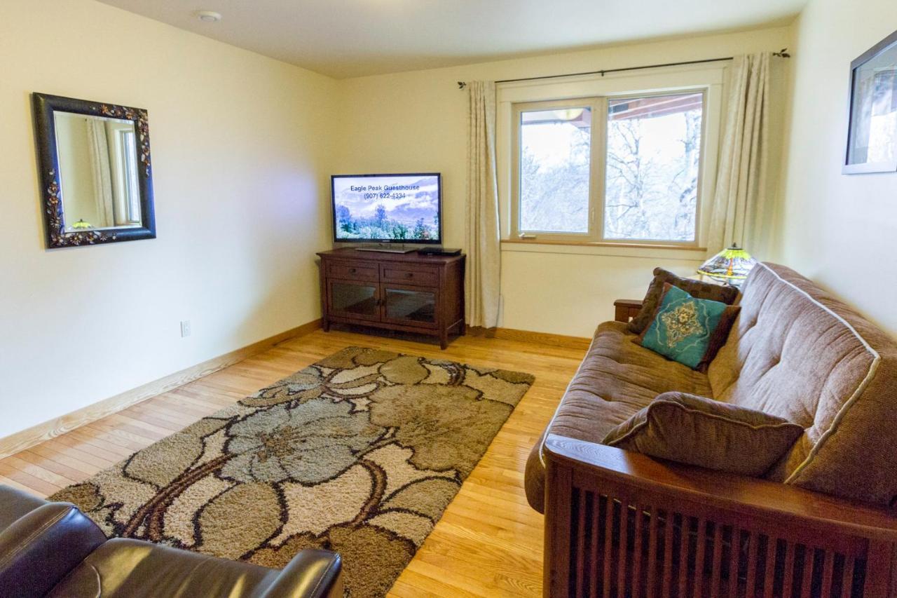Eagle River Eagle Peak Guesthouse מראה חיצוני תמונה