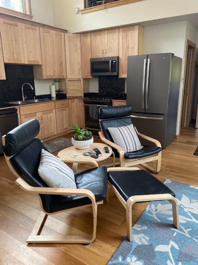 Eagle River Eagle Peak Guesthouse מראה חיצוני תמונה