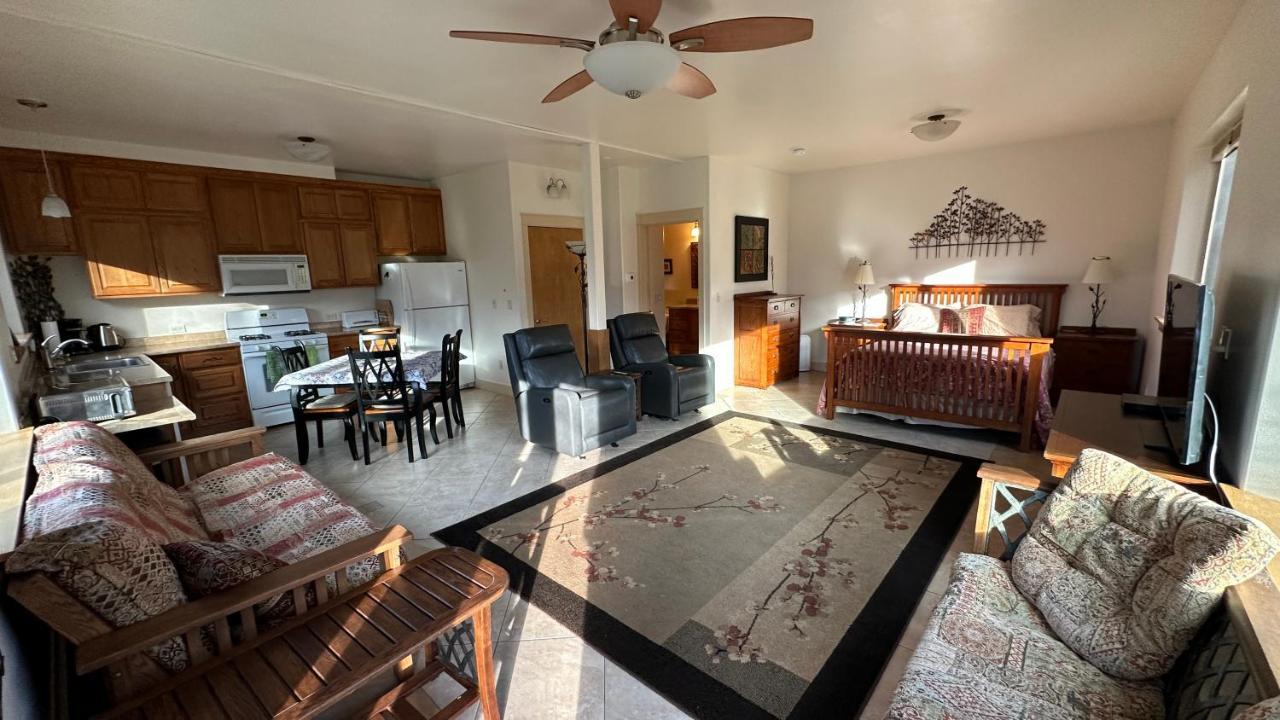Eagle River Eagle Peak Guesthouse מראה חיצוני תמונה