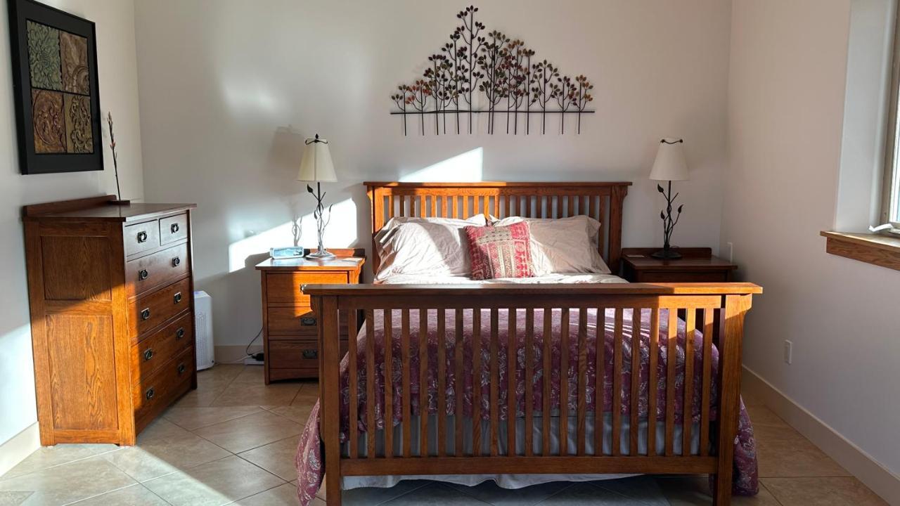 Eagle River Eagle Peak Guesthouse מראה חיצוני תמונה